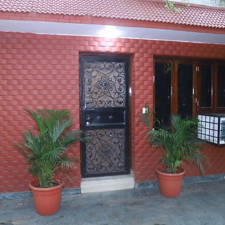 Divine India Service Apartment 3Bhk,B57 Sarita Vihar,Apollo Yeni Delhi Dış mekan fotoğraf