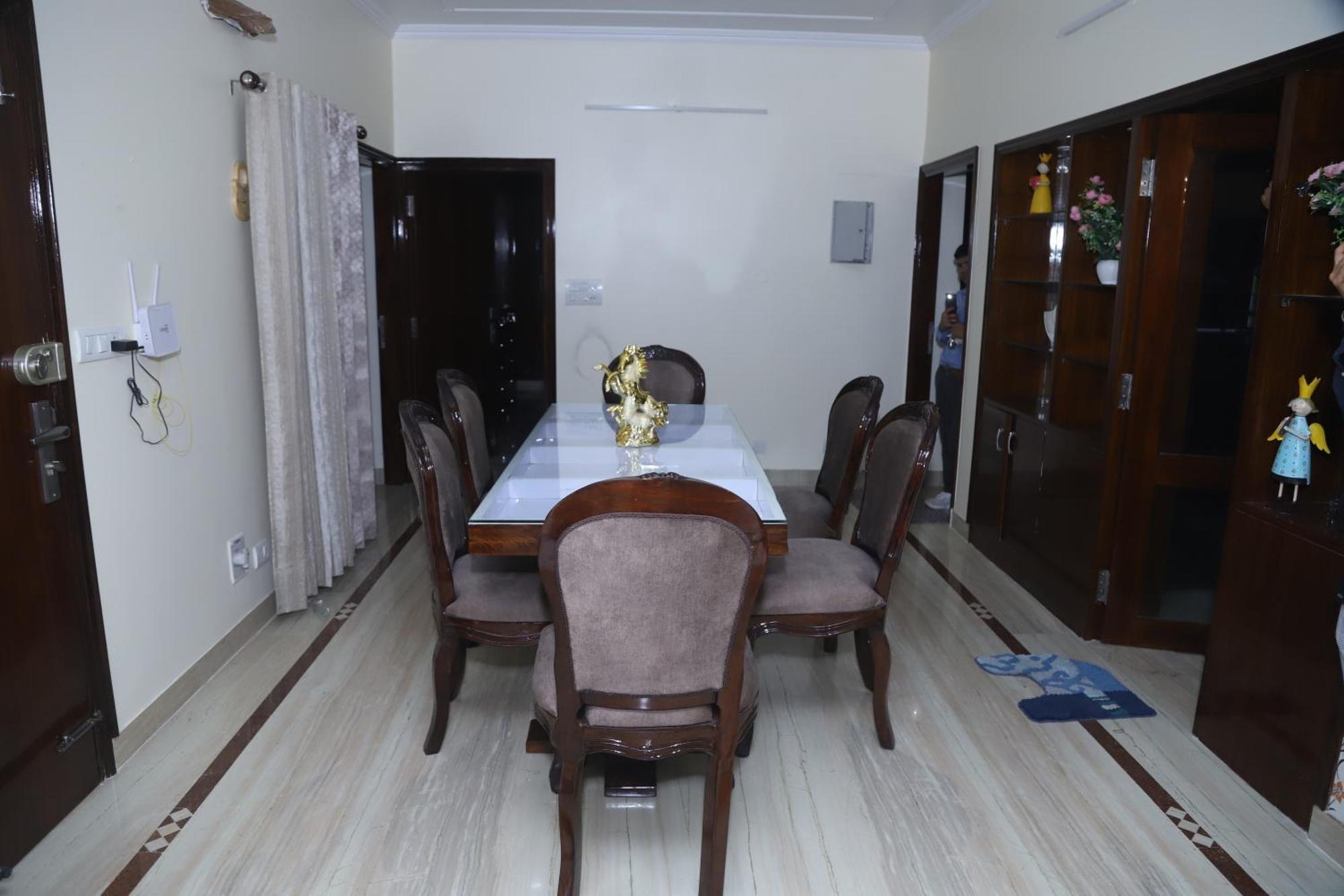 Divine India Service Apartment 3Bhk,B57 Sarita Vihar,Apollo Yeni Delhi Dış mekan fotoğraf