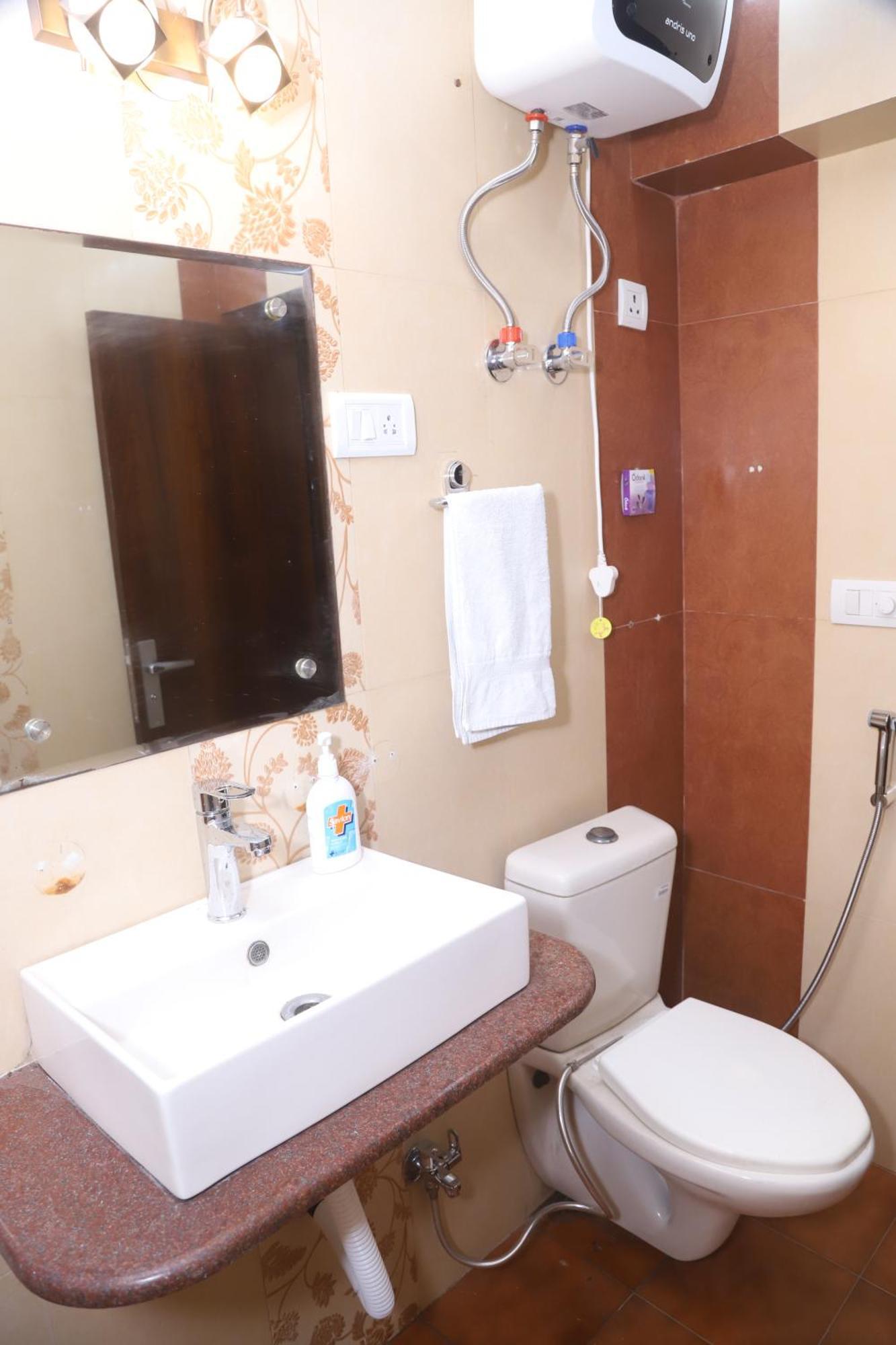 Divine India Service Apartment 3Bhk,B57 Sarita Vihar,Apollo Yeni Delhi Dış mekan fotoğraf