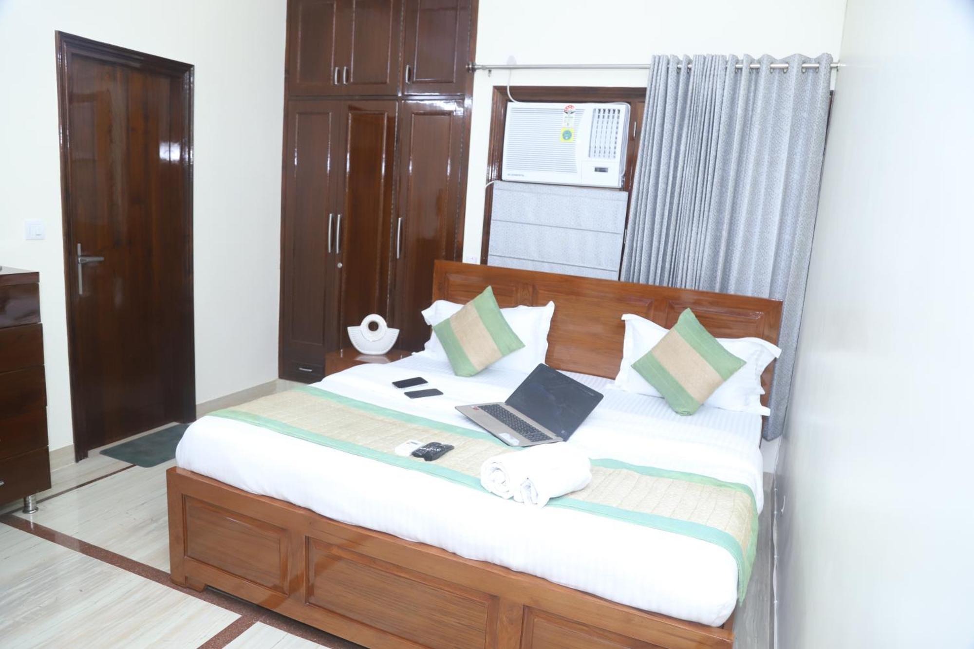 Divine India Service Apartment 3Bhk,B57 Sarita Vihar,Apollo Yeni Delhi Dış mekan fotoğraf
